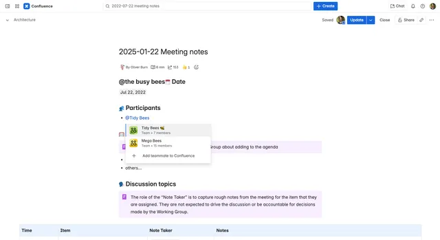 Die Eingabe von @ im Editor zeigt eine Liste möglicher Benutzer und Teams an.