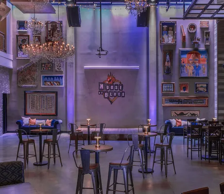 Live music and networking at a Seibert Group event